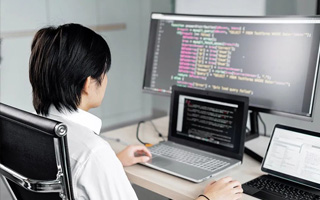 榆林 ,php声明和调用变量的符号是什么？